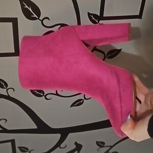 Jessica Simpson Barbie Magenta Pink Platform Boots Size 9